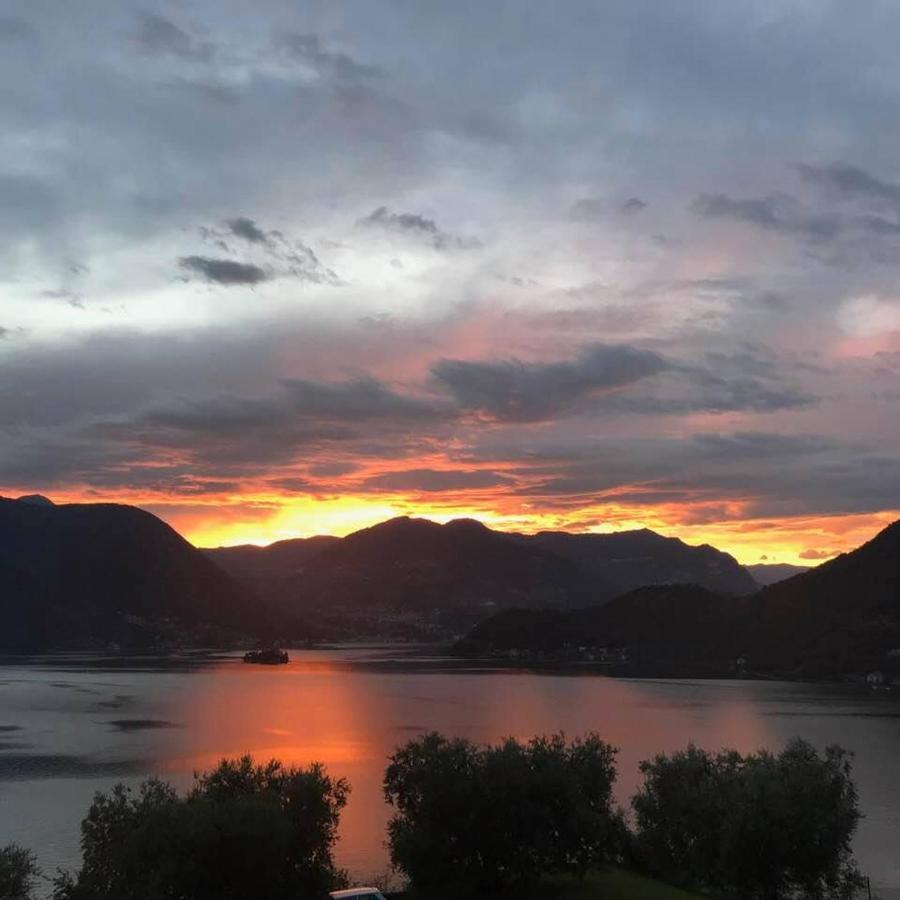 Appartamento Vista Lago D'Iseo Sulzano Exterior foto